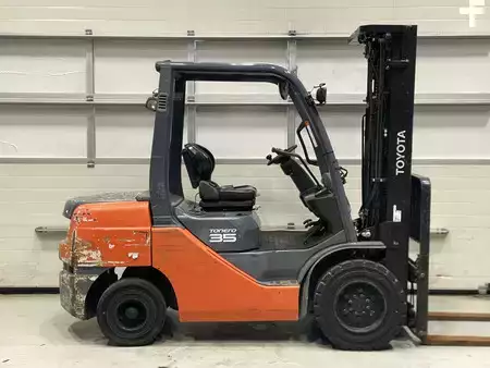 Dieseltrukki 2020  Toyota 02-8FDJF35 (5)