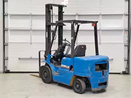 Dieselový VZV 2000  CAT Lift Trucks DP25K (3)