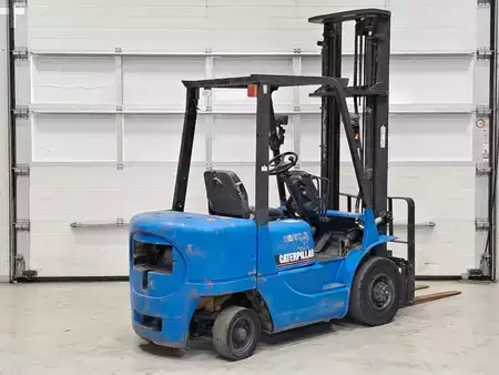 Dieselový VZV 2000  CAT Lift Trucks DP25K (4)