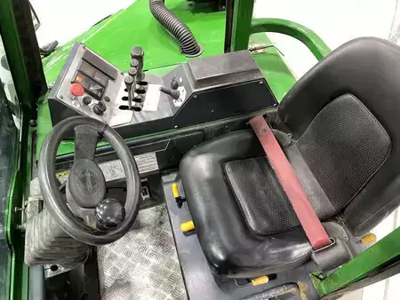 Carrelli elevatori diesel 2014  Combilift C3000CB (8)