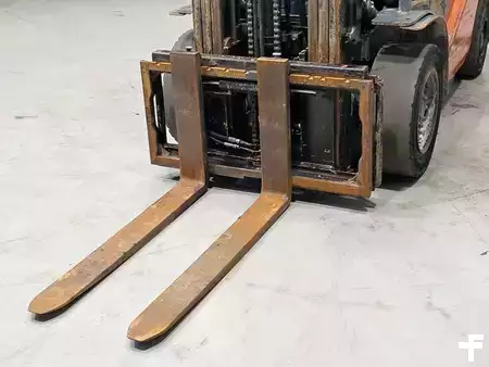 Dieseltruck 2008  Toyota 02-8FDF30 (7)