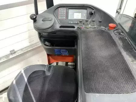 Reach Trucks  Linde R20-01 (8)