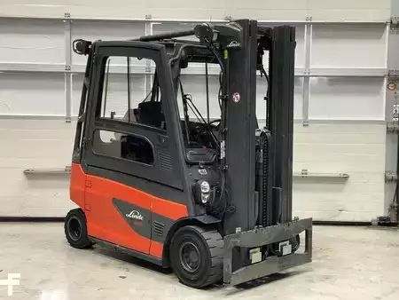 Elektro čtyřkolový VZV 2018  Linde E25L-01 (6)