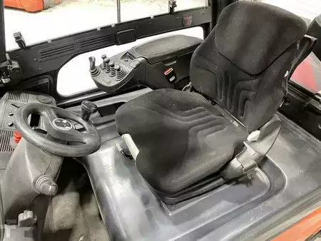 Elektro čtyřkolový VZV 2018  Linde E25L-01 (8)