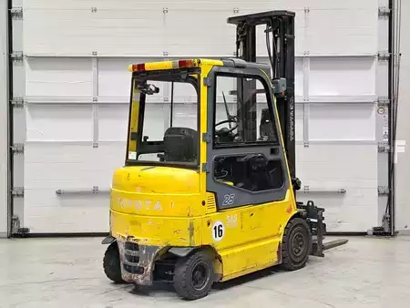 4-wiel elektrische heftrucks - Toyota 7FBMF25 (4)