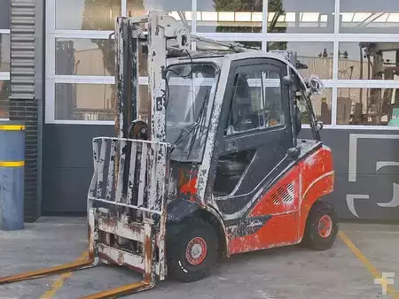 Dízel targoncák 2019  Linde H25D-02 (1)