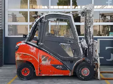 Dízel targoncák 2019  Linde H25D-02 (5)