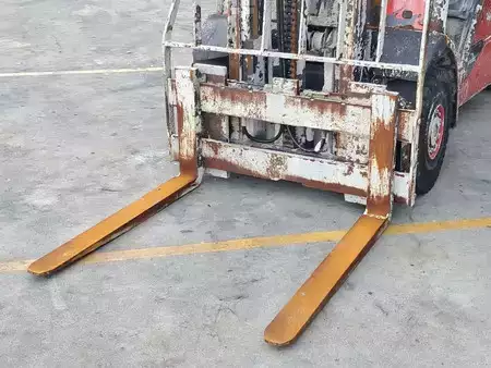 Dízel targoncák 2019  Linde H25D-02 (7)