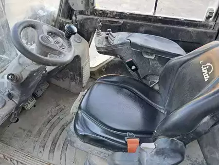 Dízel targoncák 2019  Linde H25D-02 (8)