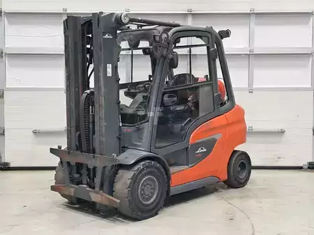 LPG Forklifts 2020  Linde H30T-01 (1)