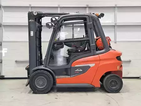 LPG Forklifts 2020  Linde H30T-01 (2)