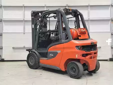 LPG Forklifts 2020  Linde H30T-01 (3)