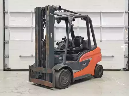 Diesel heftrucks 2020  Linde H30D-01 (1)