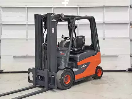 4-wiel elektrische heftrucks 2020  Linde E25-01 (1)
