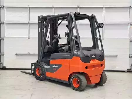 4-wiel elektrische heftrucks 2020  Linde E25-01 (3)
