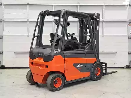 4-wiel elektrische heftrucks 2020  Linde E25-01 (4)