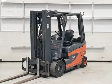 Sähkö - 4 pyör 2020  Linde E25-01 (1)