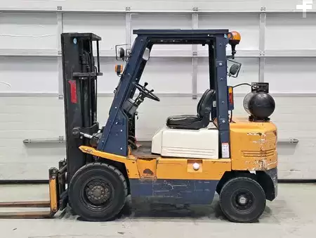 Wózki gazowe 1996  Yang FG25 (2)