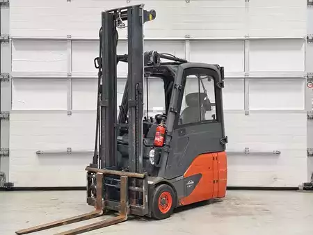 3-wiel elektrische heftrucks 2015  Linde E16-02 (1)