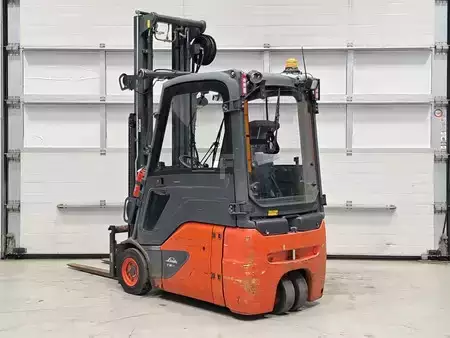 3-wiel elektrische heftrucks 2015  Linde E16-02 (3)