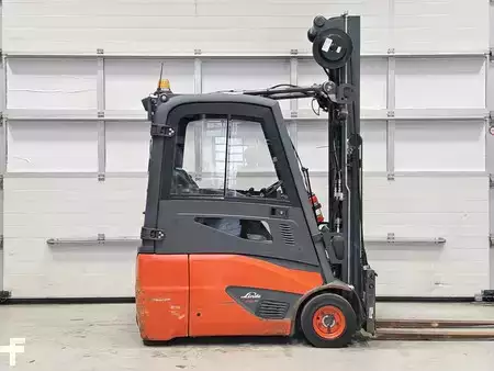 3-wiel elektrische heftrucks 2015  Linde E16-02 (5)