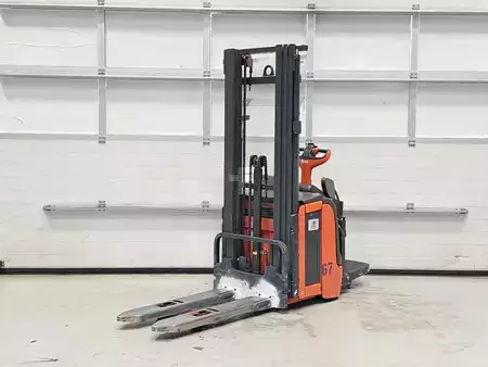 Pinontavaunu 2007  Linde L14 AP (1)
