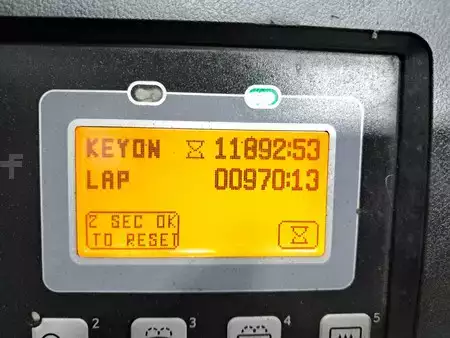 Elektryczne 4-kołowe 2017  Toyota 8FBMT45 (10)