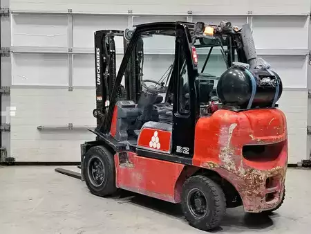 Wózki gazowe 2017  Unicarriers UG1D2A32LQ (3)