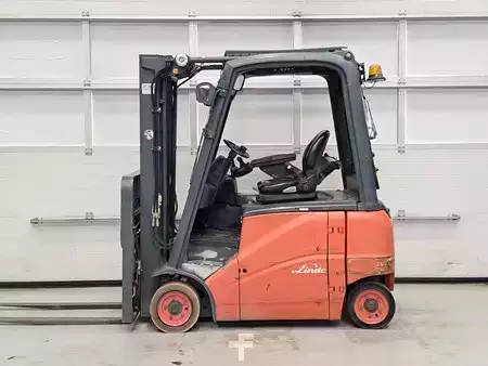 Carrelli elettrici 4 ruote 2012  Linde E16PH-01 (2)
