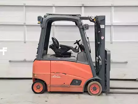 Carrelli elettrici 4 ruote 2012  Linde E16PH-01 (5)