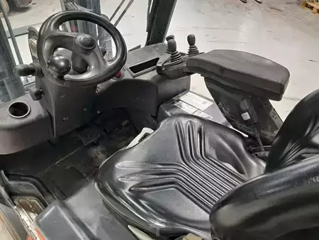 Carrelli elettrici 4 ruote 2012  Linde E16PH-01 (8)