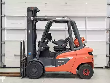 Carrelli elevatori GPL  Linde H30T-01 (2)