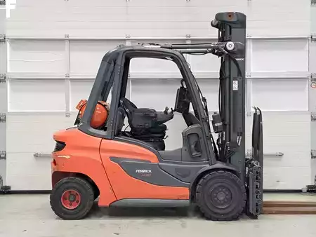 Carrelli elevatori GPL  Linde H30T-01 (5)