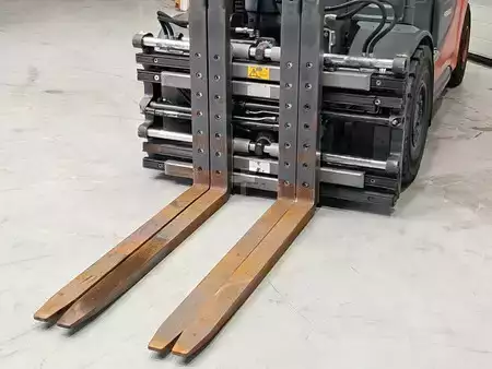 Carrelli elevatori GPL  Linde H30T-01 (7)