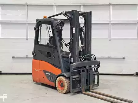 Carrelli elettrici 3 ruote 2017  Linde E16C-02 (6)