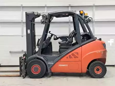 LPG heftrucks 2011  Linde H35T-01 (2)