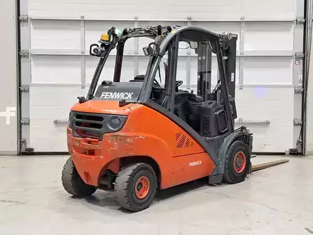 LPG heftrucks 2011  Linde H35T-01 (4)