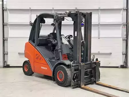 LPG heftrucks 2011  Linde H35T-01 (6)