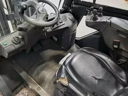 Wózki widłowe diesel 2017  Linde H30D-02 (8)