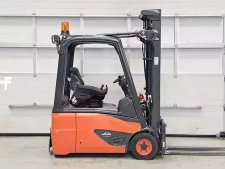 3-wiel elektrische heftrucks 2019  Linde E16-02 (5)