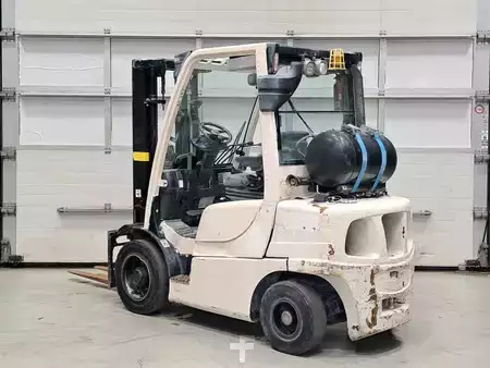LPG heftrucks 2013  Hyster H3.0FT (3)