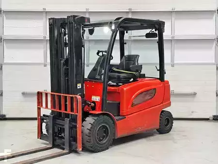 Elektro čtyřkolový VZV 2019  Hyster J2.5XN (1)