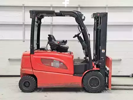 Elektro čtyřkolový VZV 2019  Hyster J2.5XN (5)