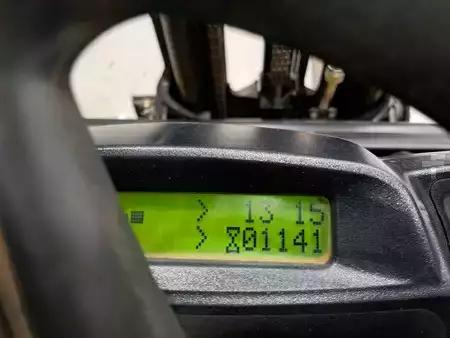 Chariots élévateurs diesel 2014  Yale GDP16VX (10)