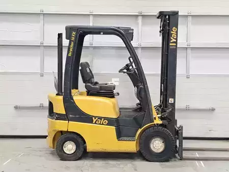 Chariots élévateurs diesel 2014  Yale GDP16VX (5)