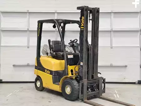 Chariots élévateurs diesel 2014  Yale GDP16VX (6)