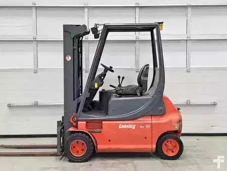 4-wiel elektrische heftrucks  Linde E18P (2)