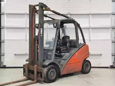 Dieselový VZV 2004  Linde H25D (1)