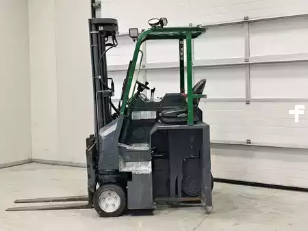 Elektryczne 3-kołowe 2019  Combilift CBE2500 (2)