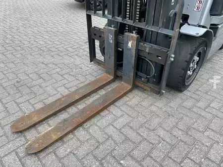 Diesel gaffeltruck 2024  Still RCD35 Plus (17)